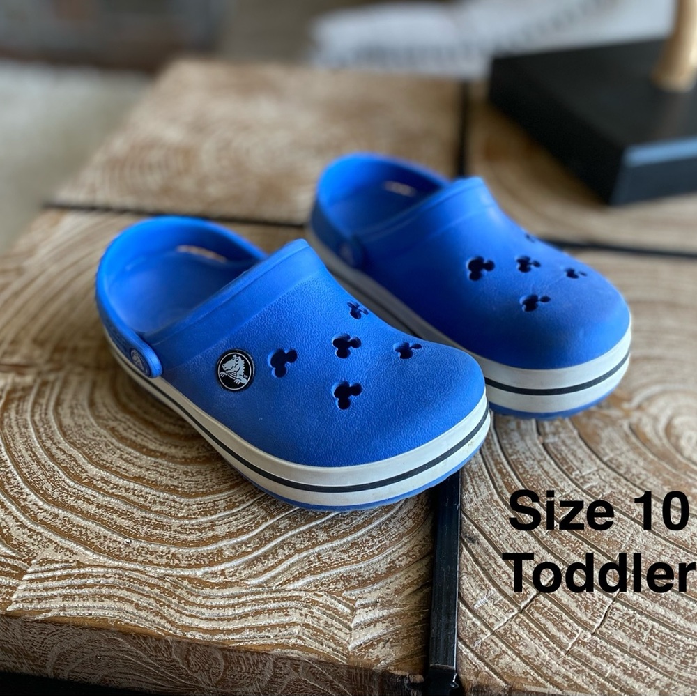 Mickey Mouse Crocs Toddler size 10